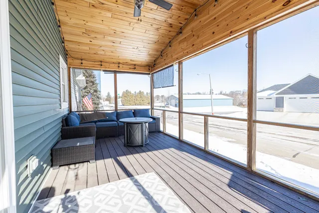 $379,900 | 105 Ridge Avenue, Benton, WI 53803