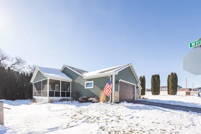 $379,900 | 105 Ridge Avenue, Benton, WI 53803