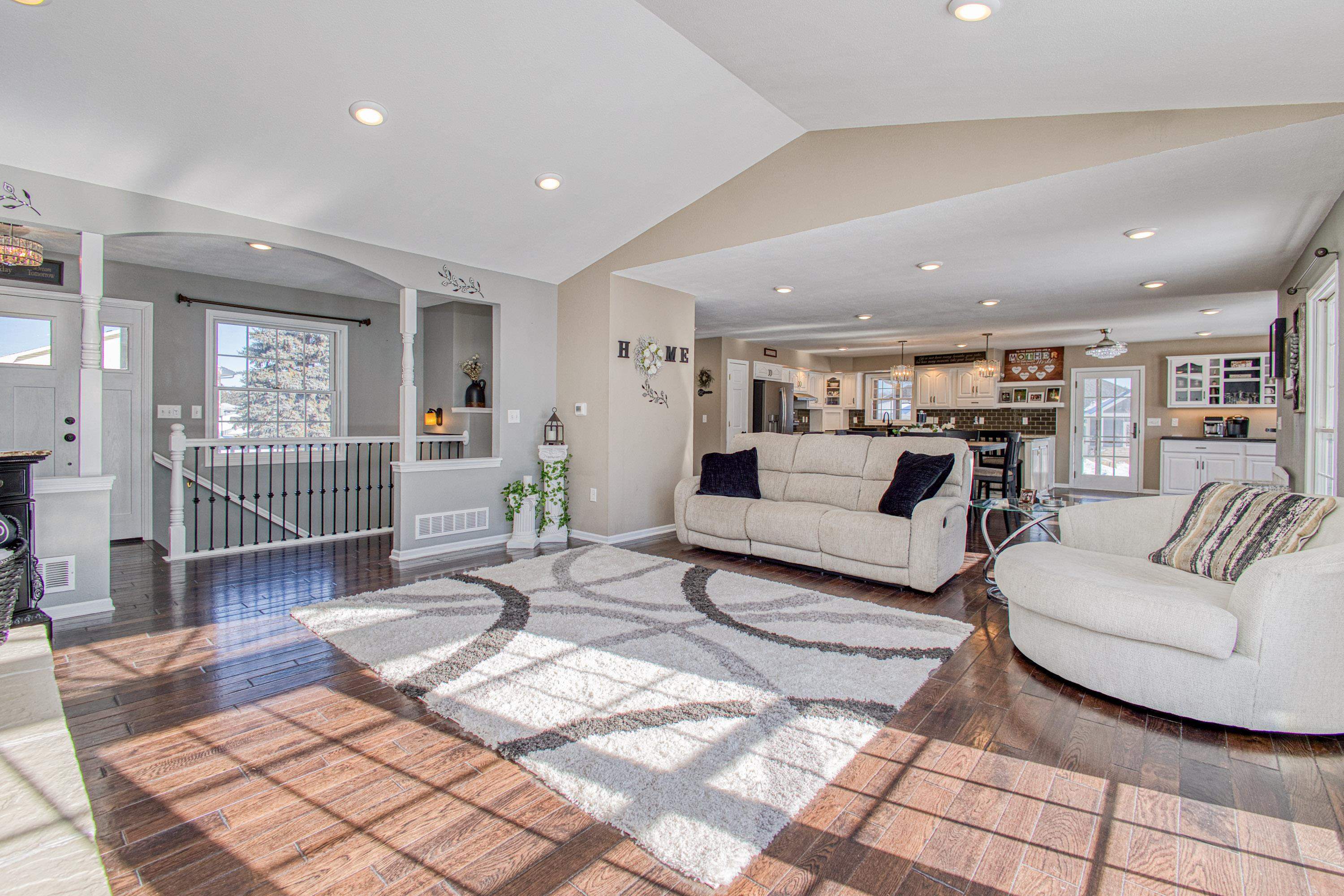 105 Ridge Avenue Benton, WI 53803 - Photo 4 of 42