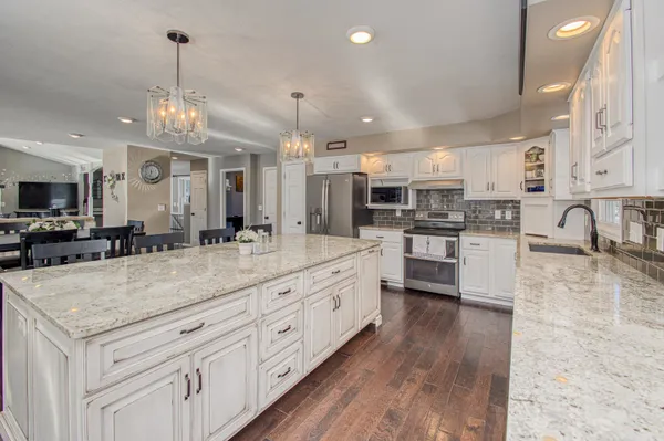 $379,900 | 105 Ridge Avenue, Benton, WI 53803