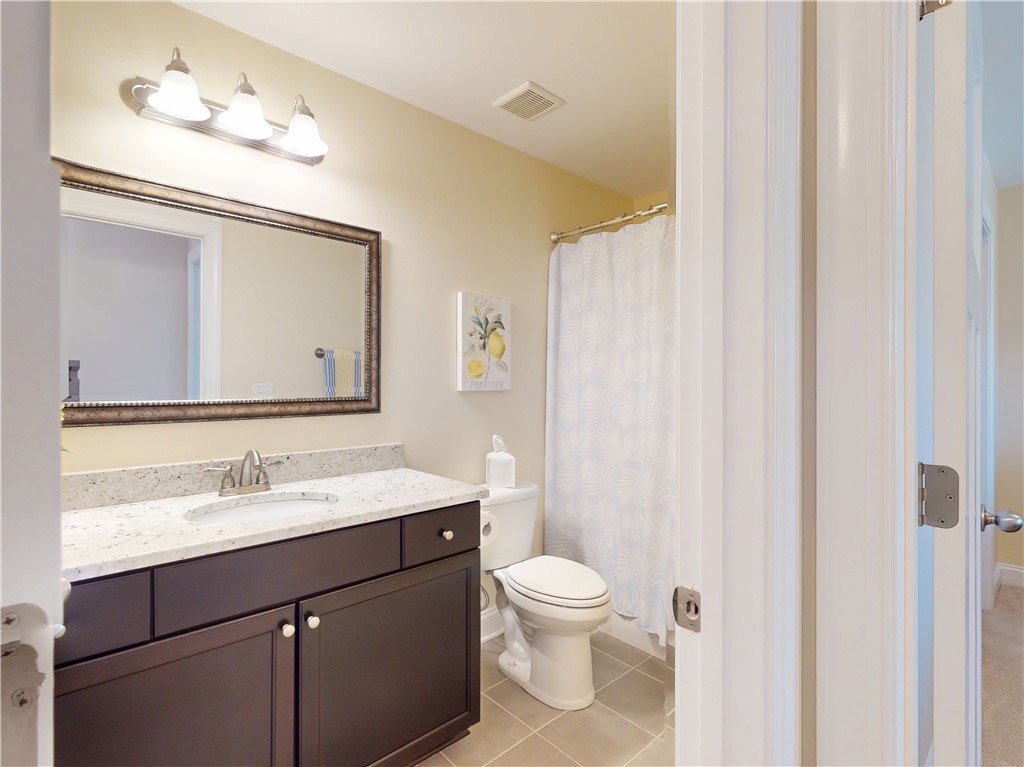 1007 Tuscany Drive Anderson, SC 29621 - Photo 27 of 38 3rd full bathroom