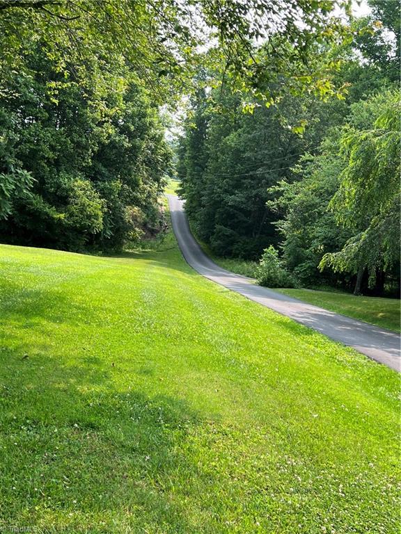 1657 Austin Traphill Road Elkin, NC 28621 - Photo 4 of 28