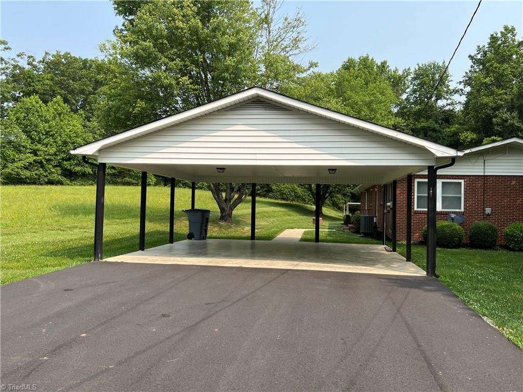 1657 Austin Traphill Road Elkin, NC 28621 - Photo 5 of 28