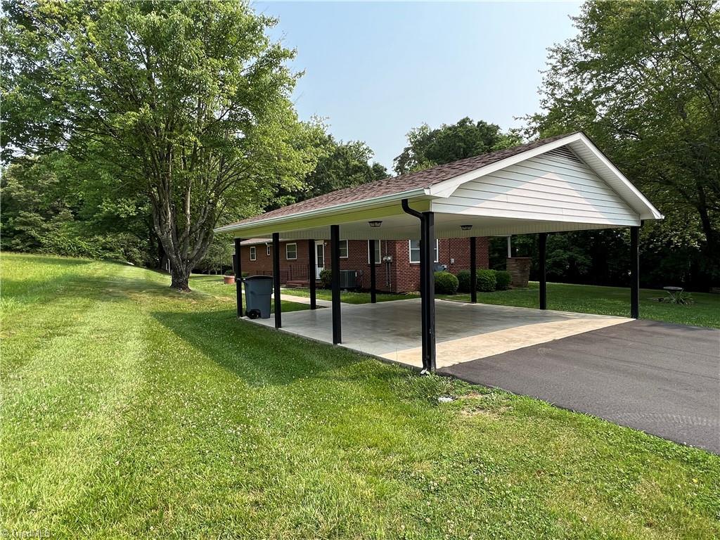 1657 Austin Traphill Road Elkin, NC 28621 - Photo 6 of 28