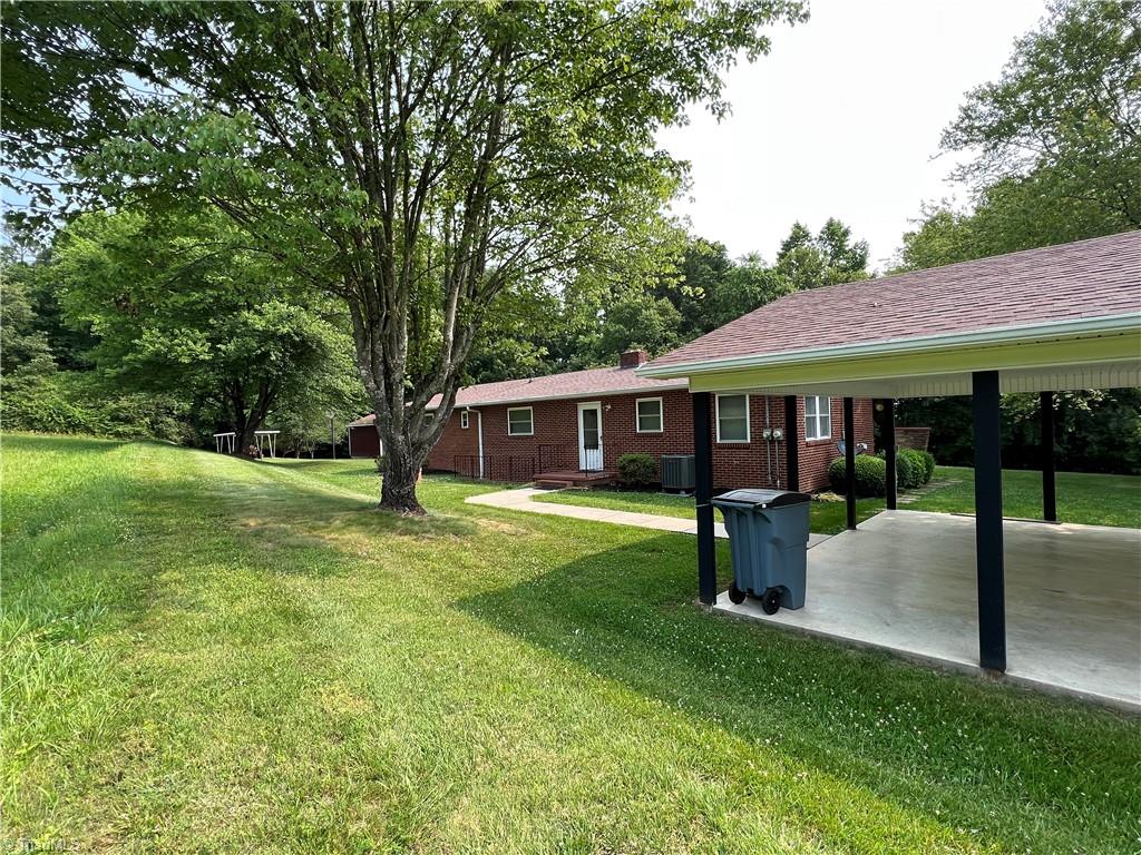 1657 Austin Traphill Road Elkin, NC 28621 - Photo 7 of 28