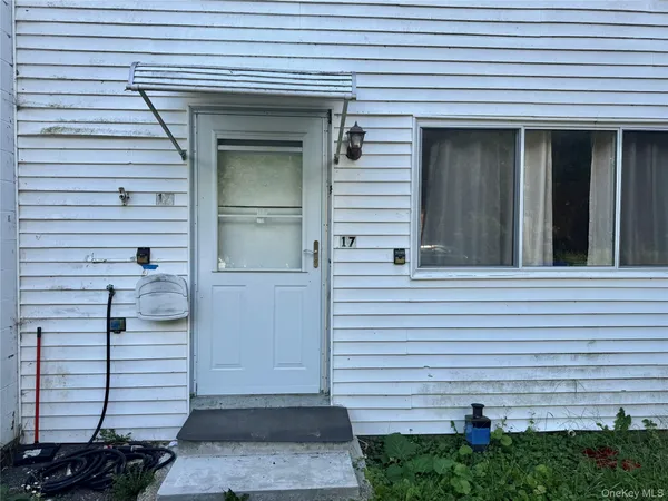 $258,000 | 17 North Aspen Road, Middletown, NY 10940
