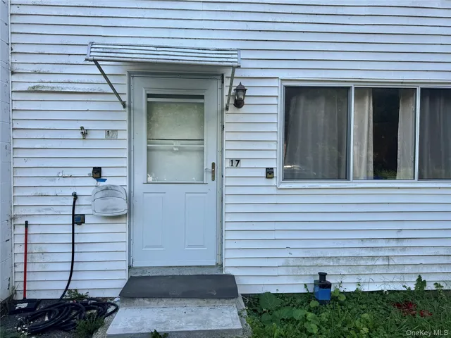 $258,000 | 17 North Aspen Road, Middletown, NY 10940