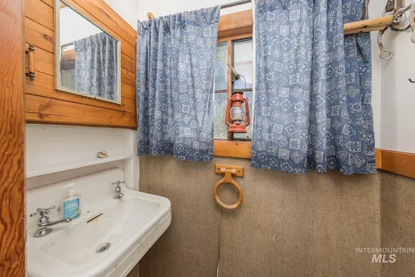 $350,000 | 108 1/2 North Galena, Council, ID 83612