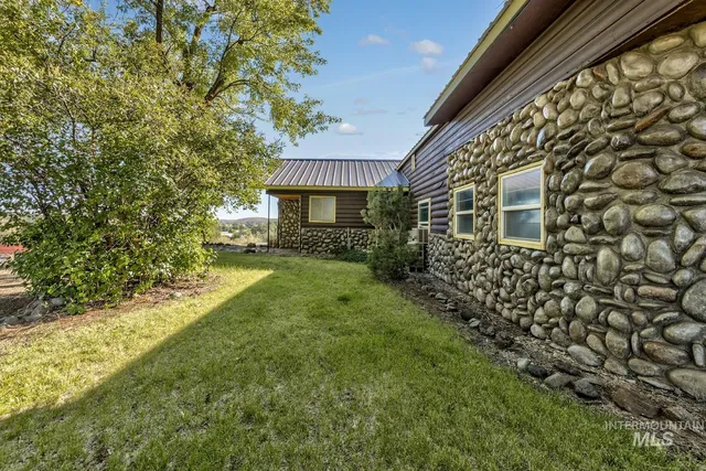 $350,000 | 108 1/2 North Galena, Council, ID 83612