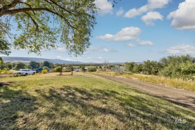 $350,000 | 108 1/2 North Galena, Council, ID 83612