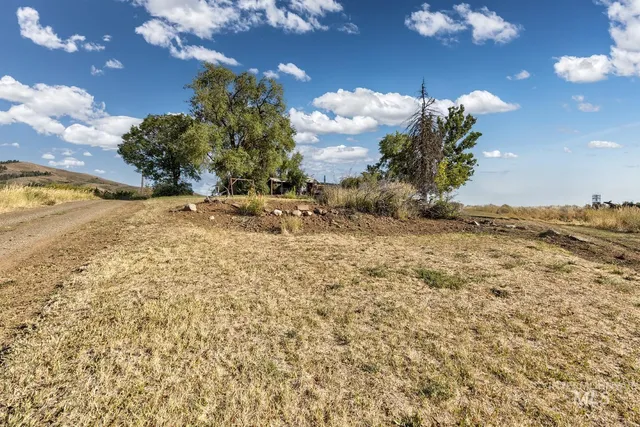 $350,000 | 108 1/2 North Galena, Council, ID 83612