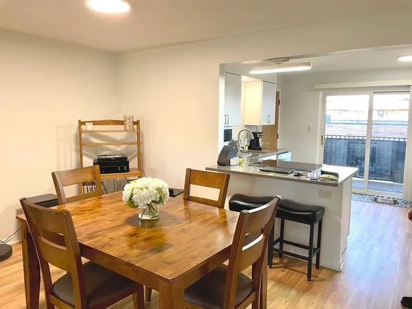 $1,950 | 1539 Park Avenue, Unit 2N, River Forest, IL 60305