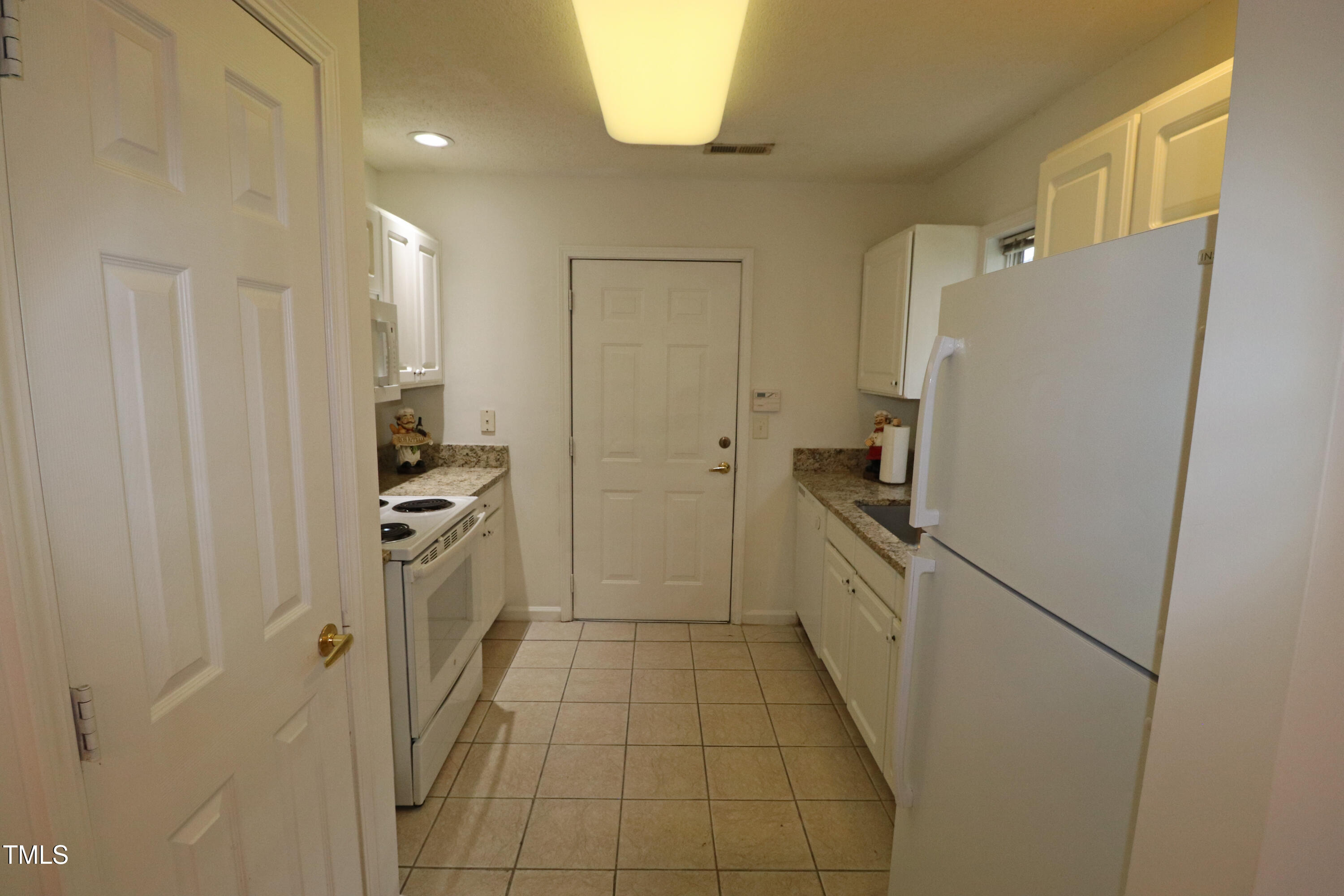 11331 Involute Place, Unit 100 Raleigh, NC 27617 - Photo 10 of 30 Pantry
