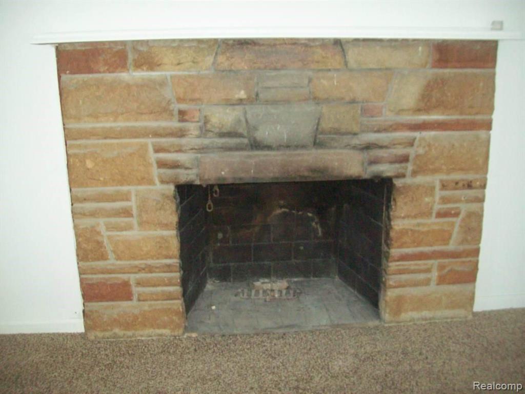 7664 Lamphere Redford, MI 48239 - Photo 3 of 10