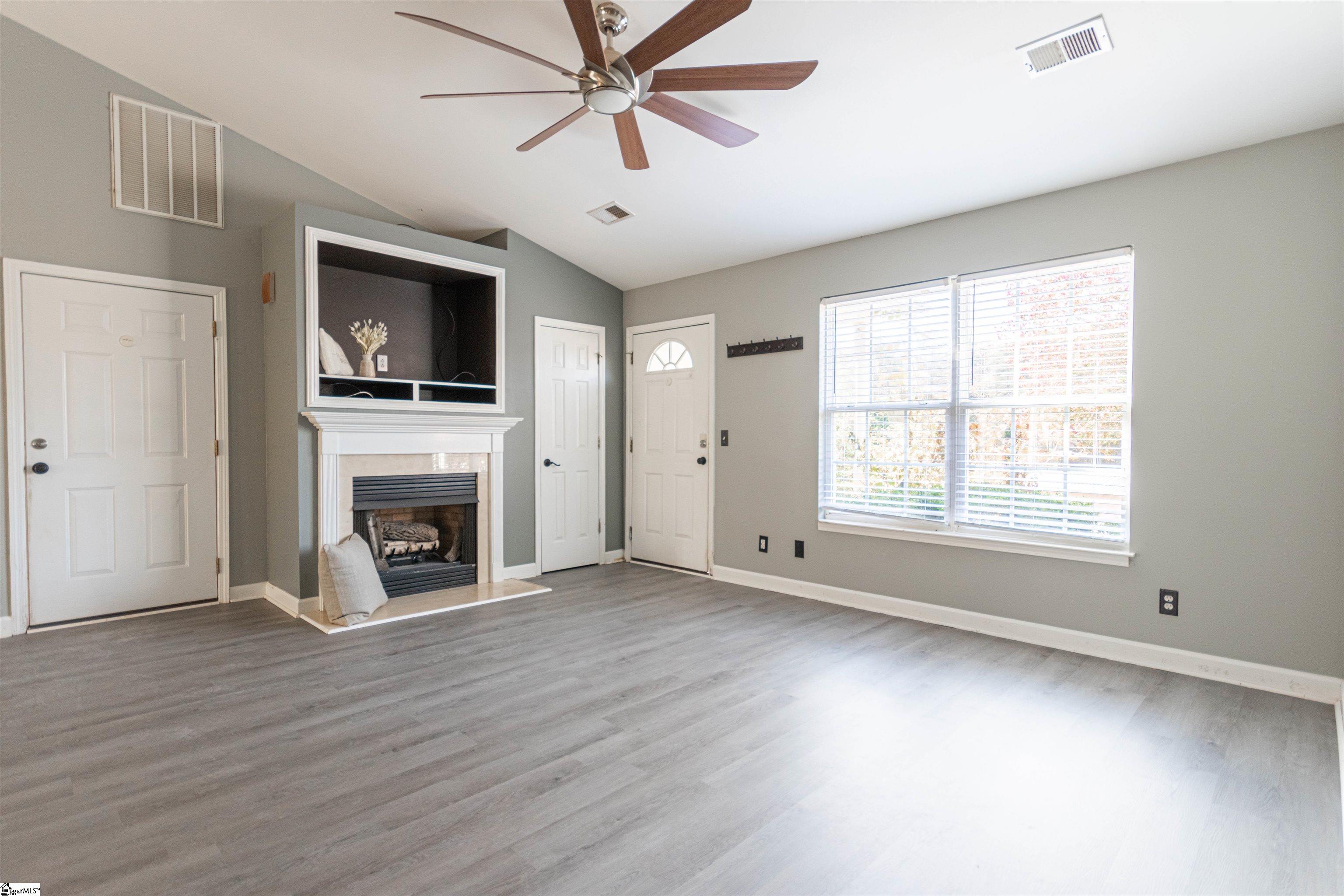 243 State Rd S-42-2088 Lyman, SC 29365 - Photo 3 of 17