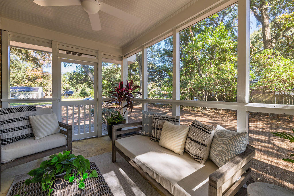1717 Pinecrest Road Charleston, SC 29407 - Photo 14 of 33 Screened-in porch