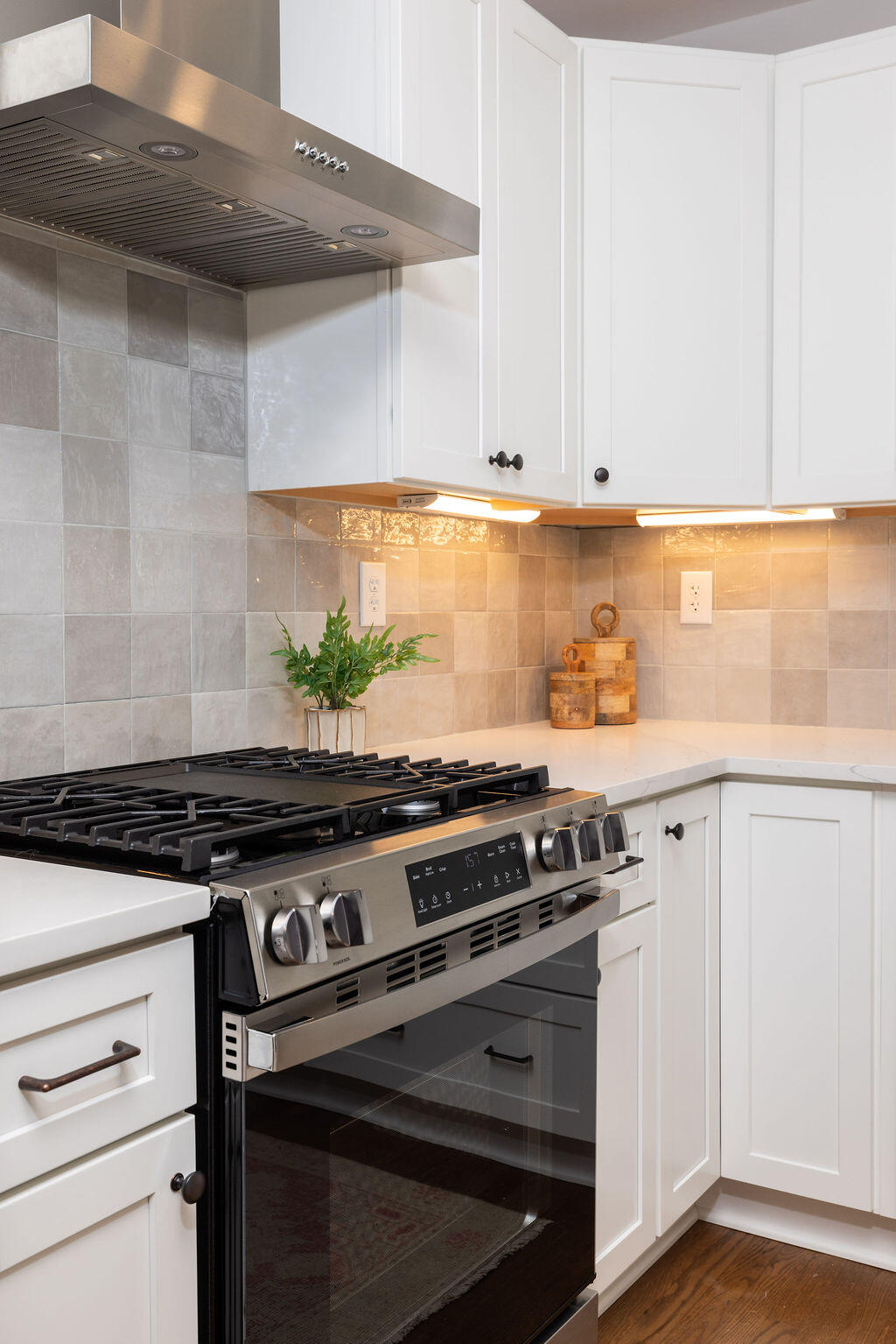 1717 Pinecrest Road Charleston, SC 29407 - Photo 6 of 33 Gas range