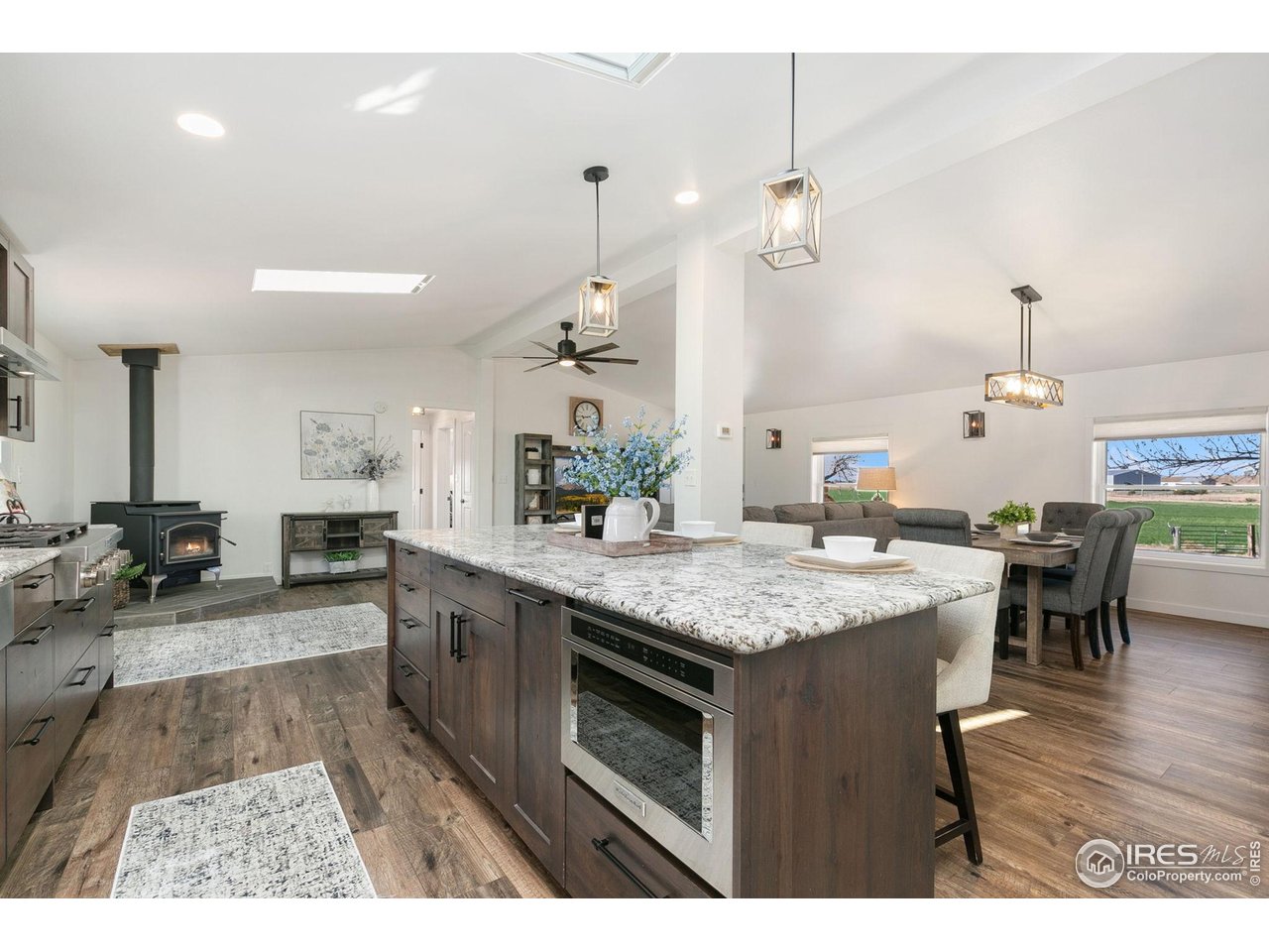 10056 County Road 76 1/2 Windsor, CO 80550 - Photo 13 of 40 Drawer Microwave