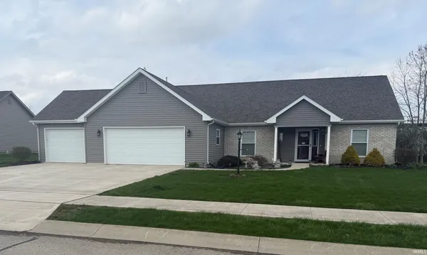 $298,900 | 2480 Deer Run Trail, Decatur, IN 46733