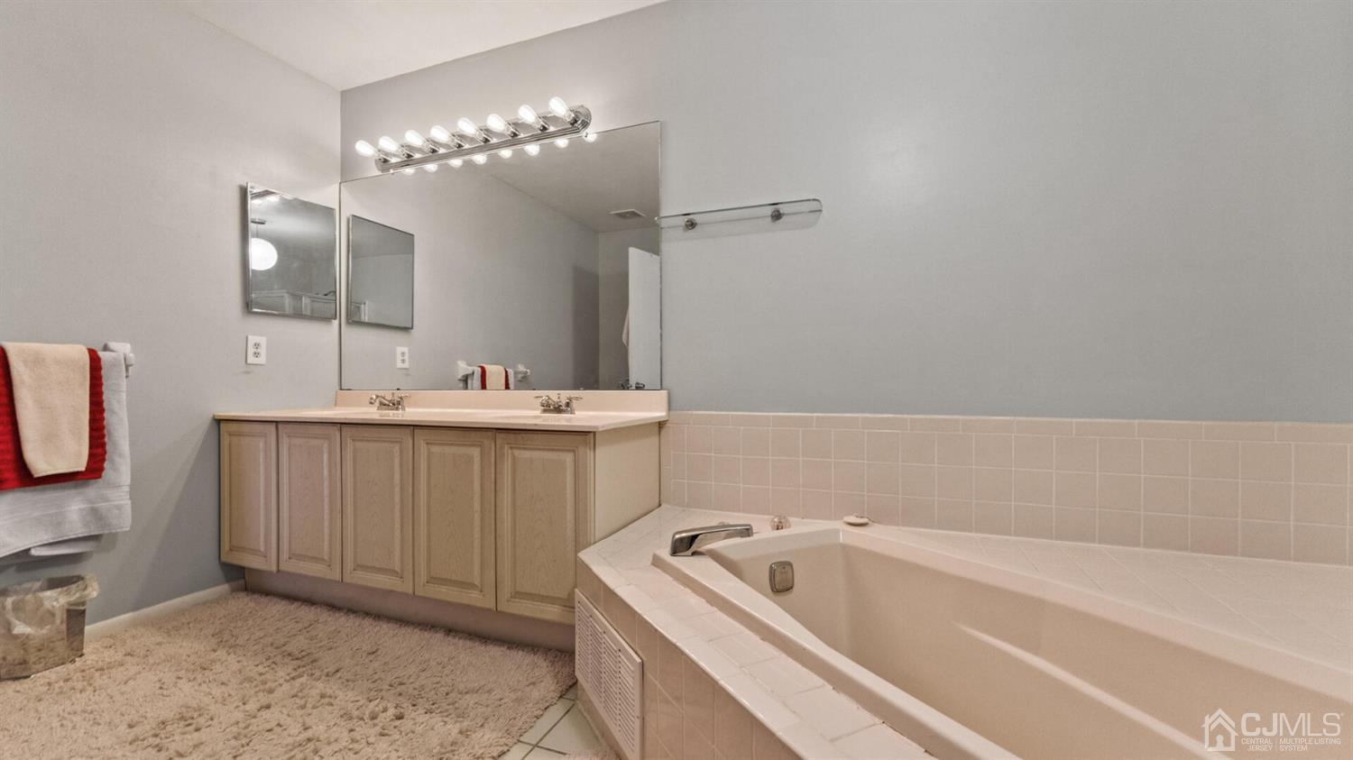 124 Orion Road Piscataway, NJ 08854 - Photo 21 of 27 Gallery Image 21