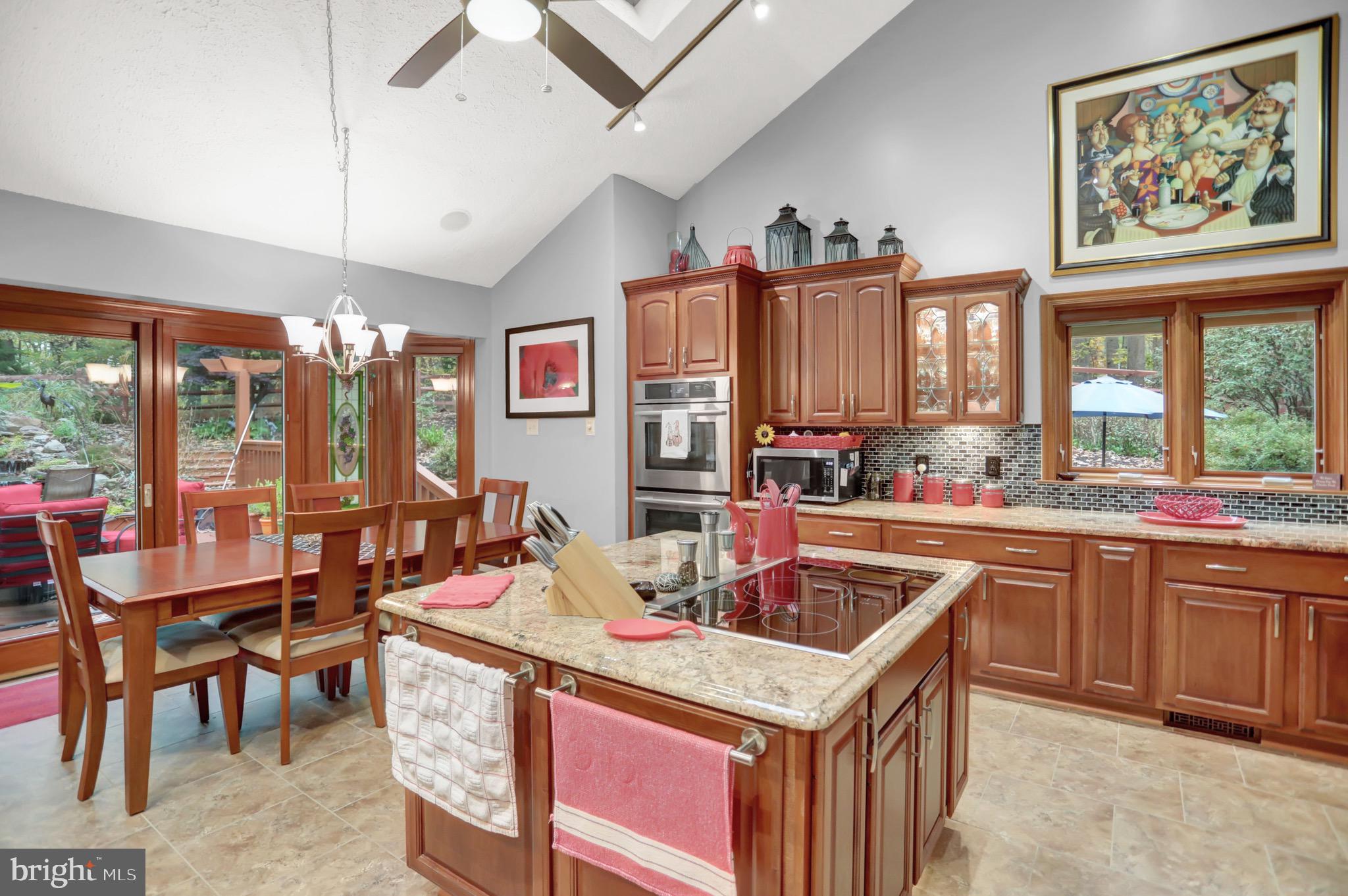 3813 Ady Road Street, MD 21154 - Photo 23 of 67 Room for a table