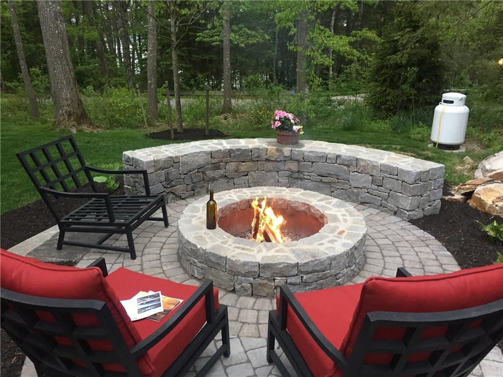186 Royall Point Road Yarmouth, ME 04096 - Photo 34 of 34 Entertain or relax around this...