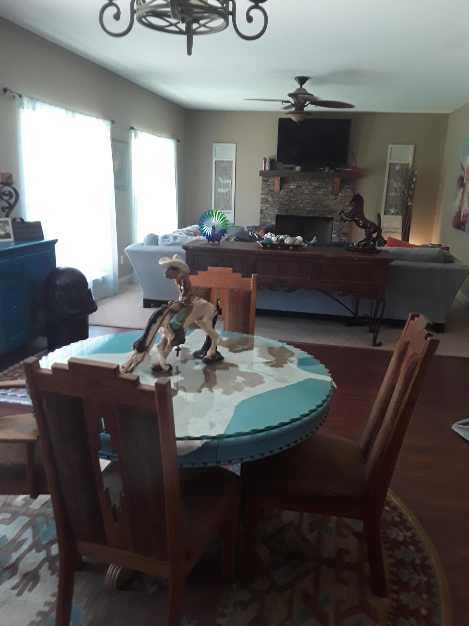 787 Houston Valley Road Greeneville, TN 37743 - Photo 22 of 32 great room