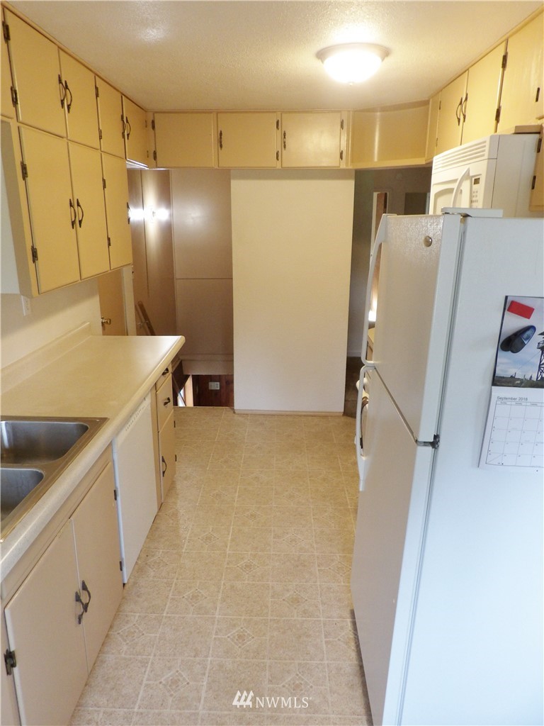 39446 Cape Horn Road Concrete, WA 98237 - Photo 10 of 25 Gallery Image 10