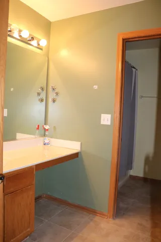 $2,400 | 379 Reston Circle, Romeoville, IL 60446