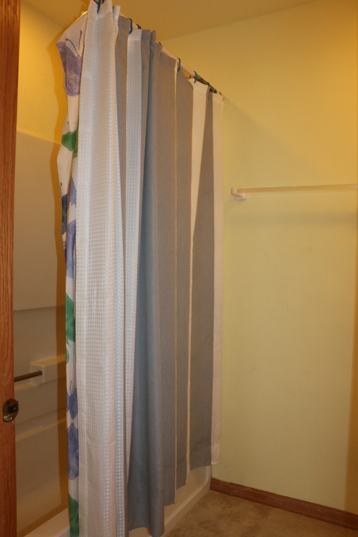 379 Reston Circle Romeoville, IL 60446 - Photo 12 of 23