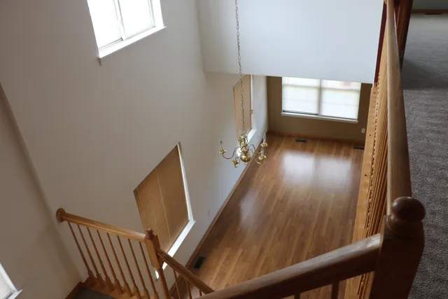 $2,400 | 379 Reston Circle, Romeoville, IL 60446