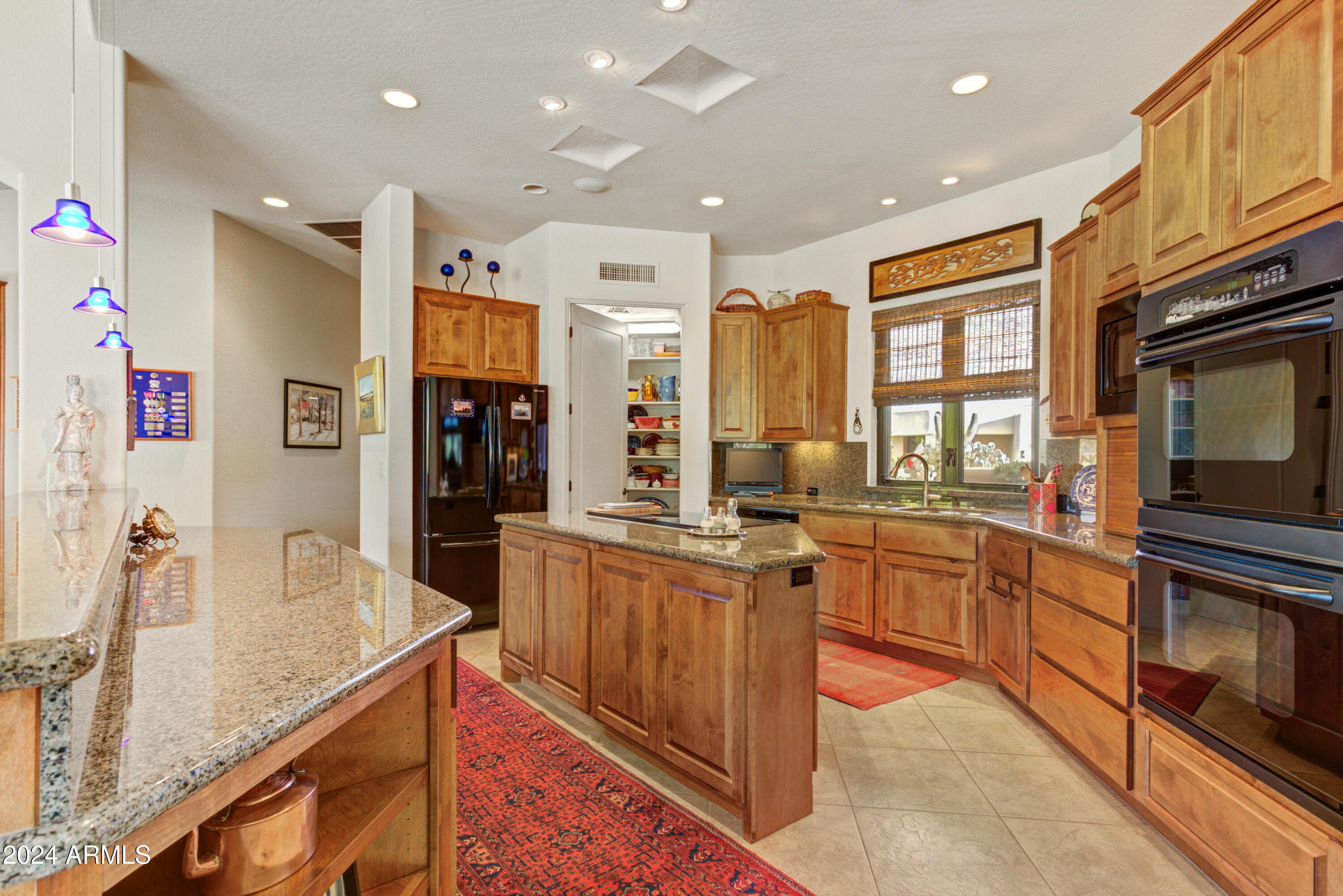 18626 East Picacho Road Rio Verde, AZ 85263 - Photo 12 of 37 Kitchen Amenities