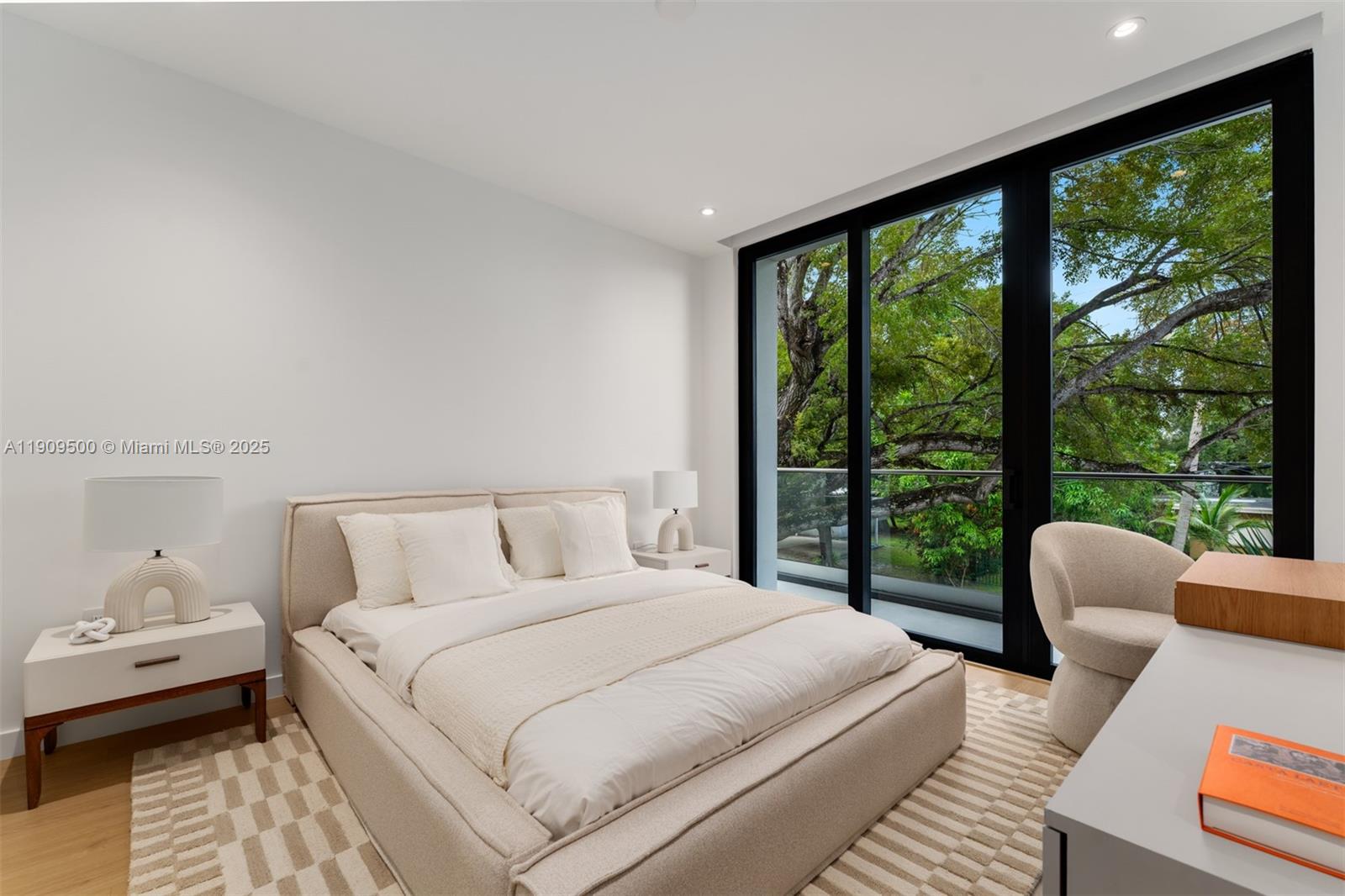 3069 Hibiscus Street Coconut Grove, FL 33133 - Photo 18 of 26