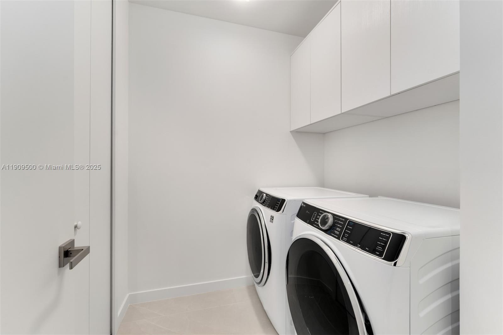 3069 Hibiscus Street Coconut Grove, FL 33133 - Photo 21 of 26