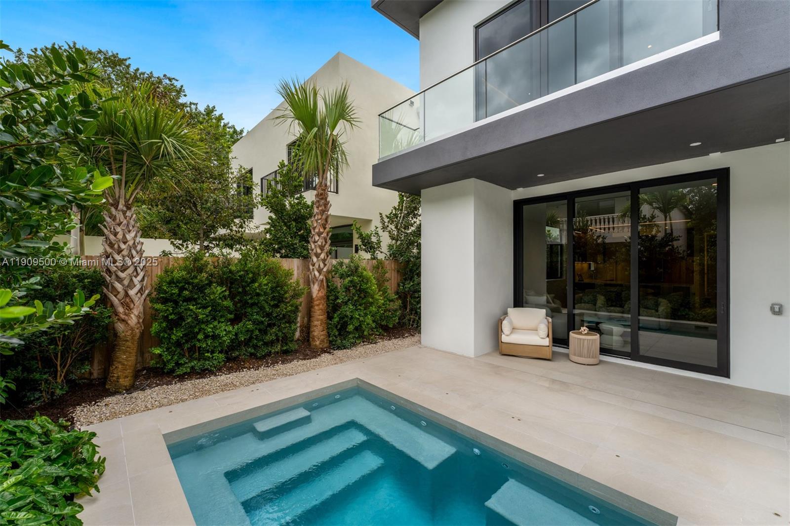 3069 Hibiscus Street Coconut Grove, FL 33133 - Photo 22 of 26