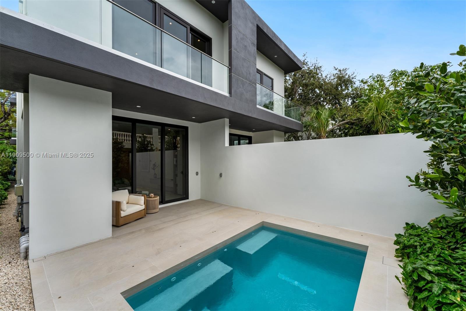 3069 Hibiscus Street Coconut Grove, FL 33133 - Photo 24 of 26