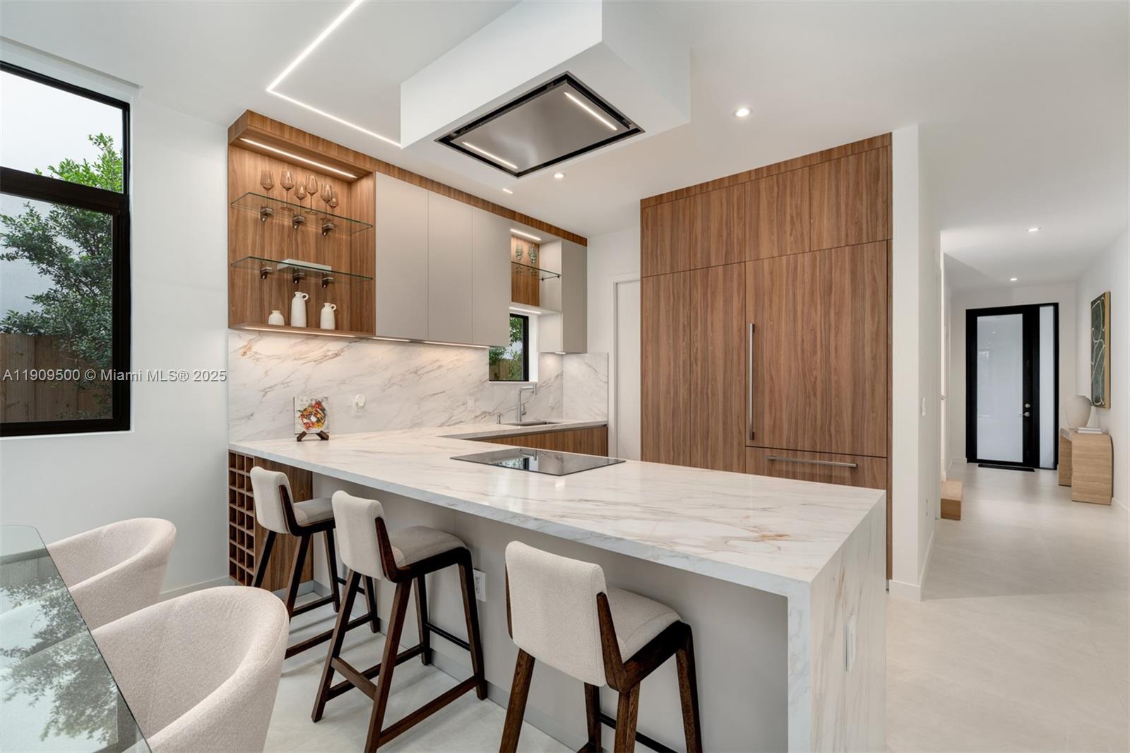 3069 Hibiscus Street Coconut Grove, FL 33133 - Photo 4 of 26