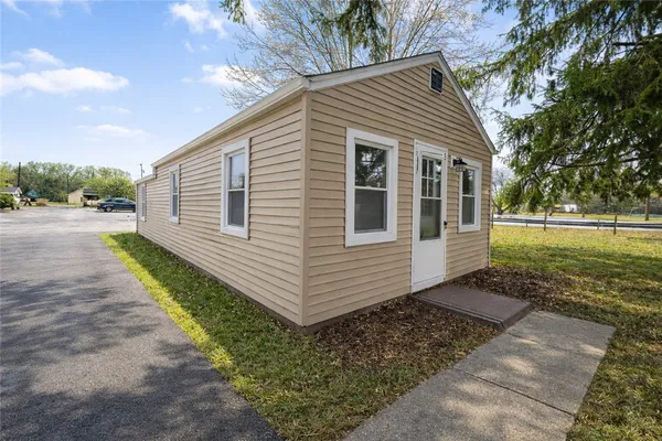 $1,200 | 350 Waterloo Geneva Road, Unit 10, Waterloo, NY 13165