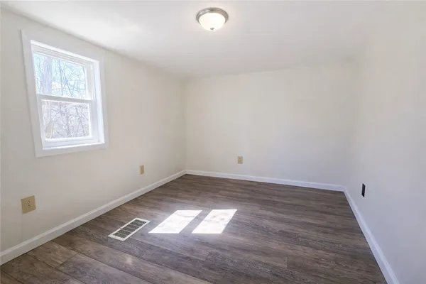 $1,200 | 350 Waterloo Geneva Road, Unit 10, Waterloo, NY 13165