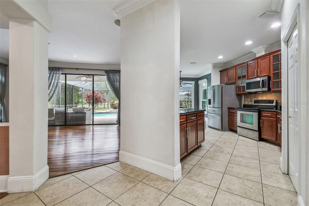 12803 Darby Ridge Drive Tampa, FL 33624 - Photo 11 of 76