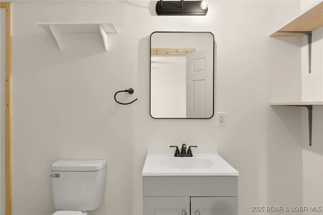 $229,000 | 26413 Gardiner Road, Edwards, MO 65326