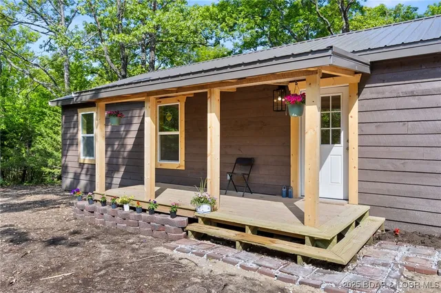 $229,000 | 26413 Gardiner Road, Edwards, MO 65326