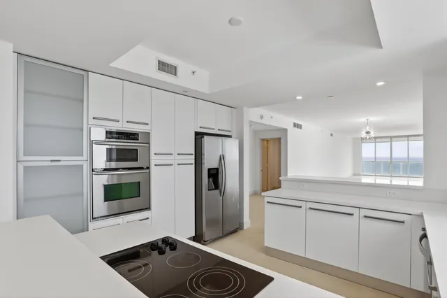 $1,945,000 | 704 North Ocean Boulevard, Unit 701, Pompano Beach, FL 33062