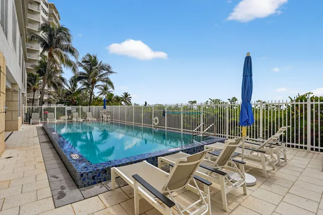 $1,945,000 | 704 North Ocean Boulevard, Unit 701, Pompano Beach, FL 33062