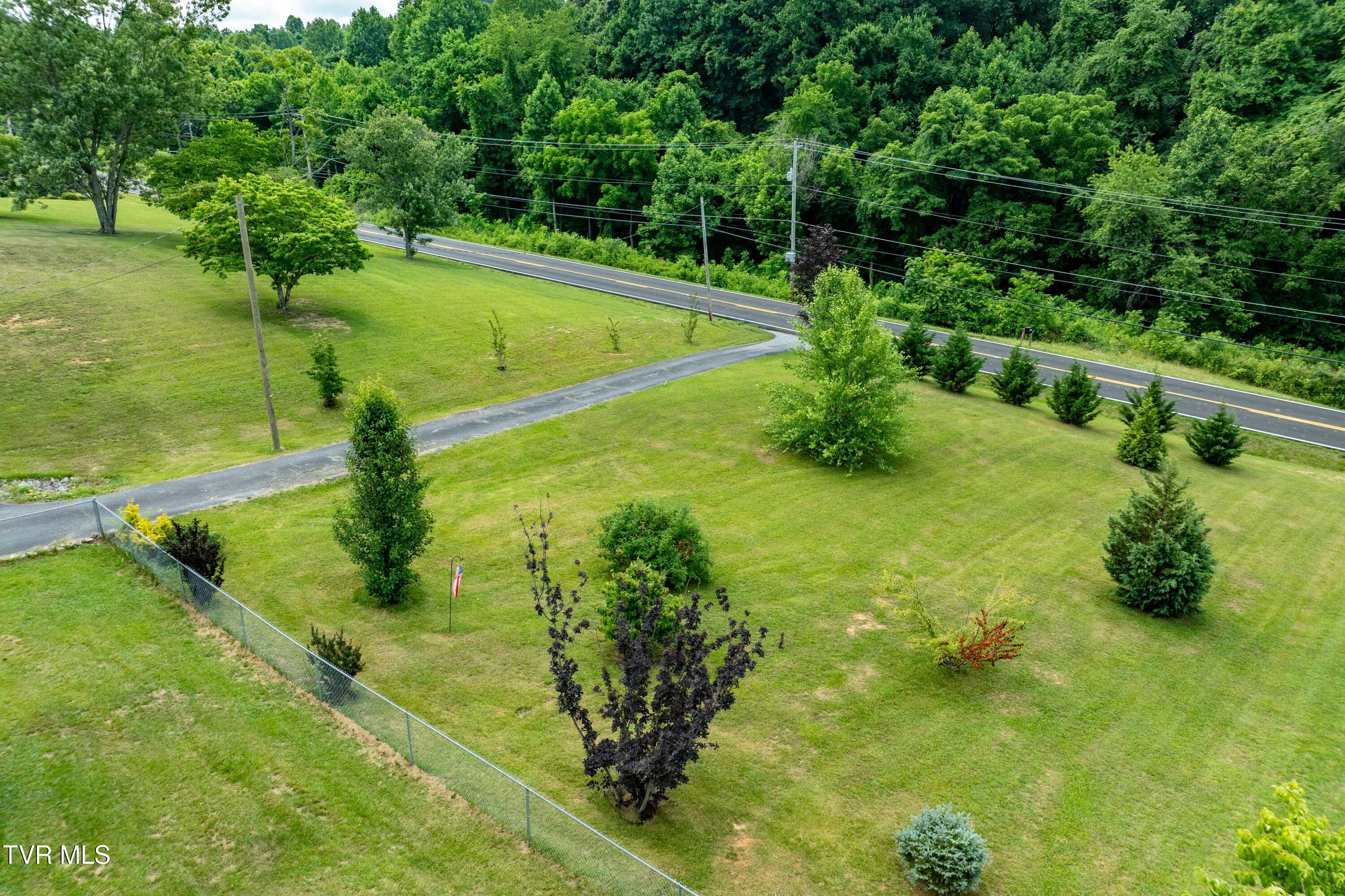 3433 Highway 81 Fall Branch, TN 37656 - Photo 52 of 61 3433 Highway 81 (32 of 81)