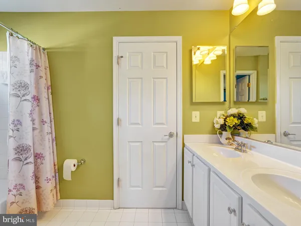$869,900 | 2817 Compass Circle, Woodbridge, VA 22191