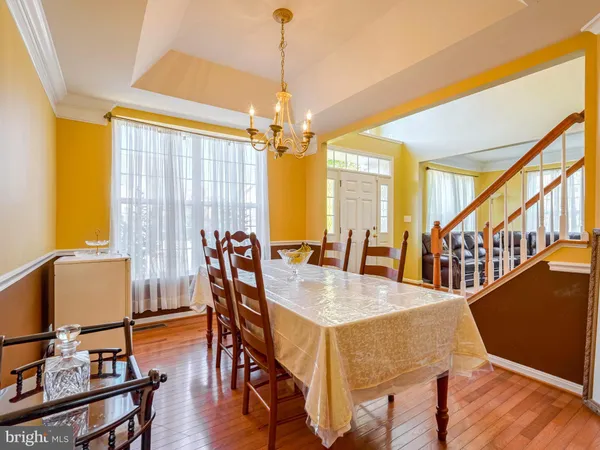 $869,900 | 2817 Compass Circle, Woodbridge, VA 22191