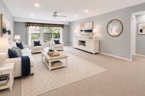 $295,000 | 382 Kelburn Road, Unit 221, Deerfield, IL 60015