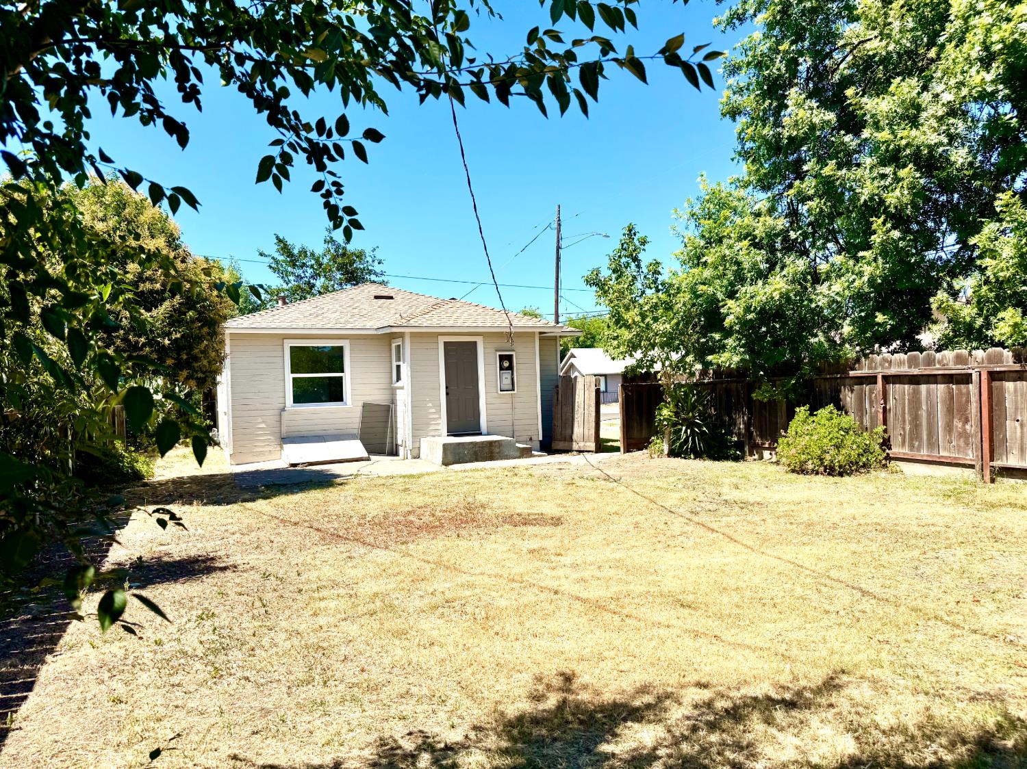 2225 North Sutter Street Stockton, CA 95204 - Photo 21 of 22