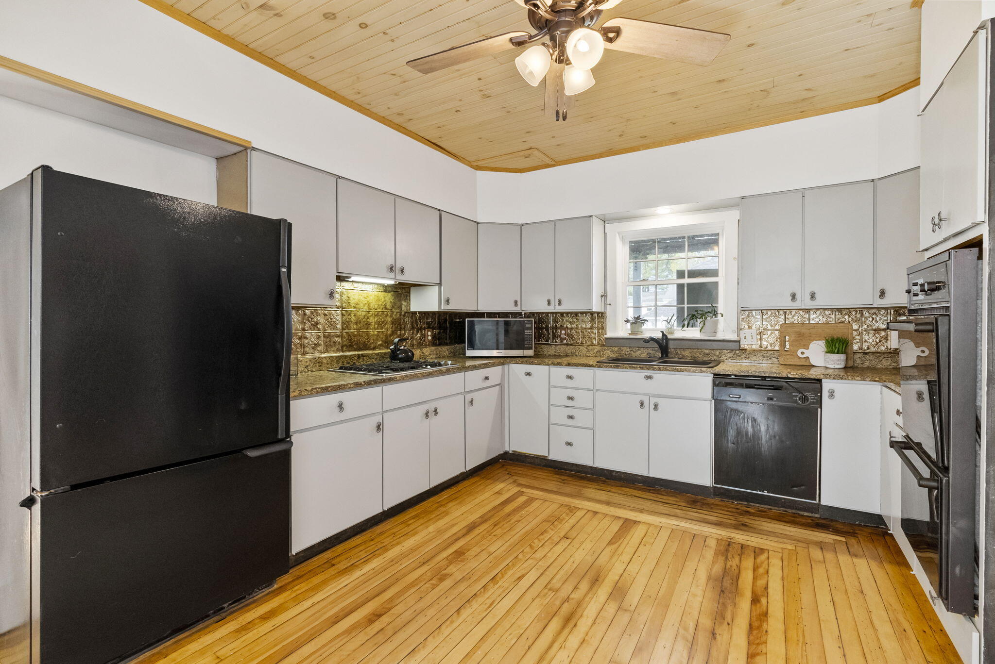 12 Preble Street Gorham, ME 04038 - Photo 11 of 93 23-web-or-mls-DSC02635